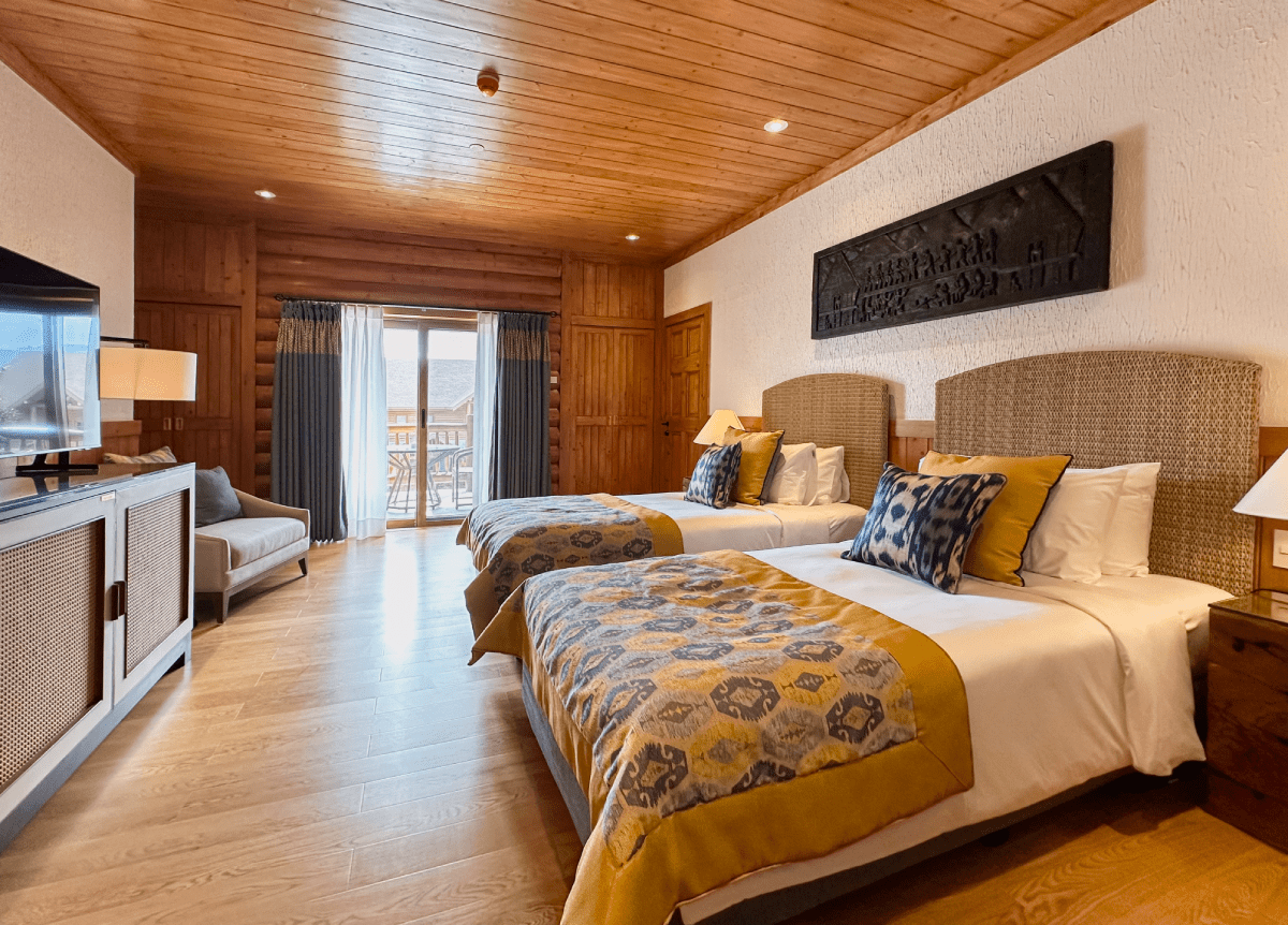 Balesin Pines Deluxe Room