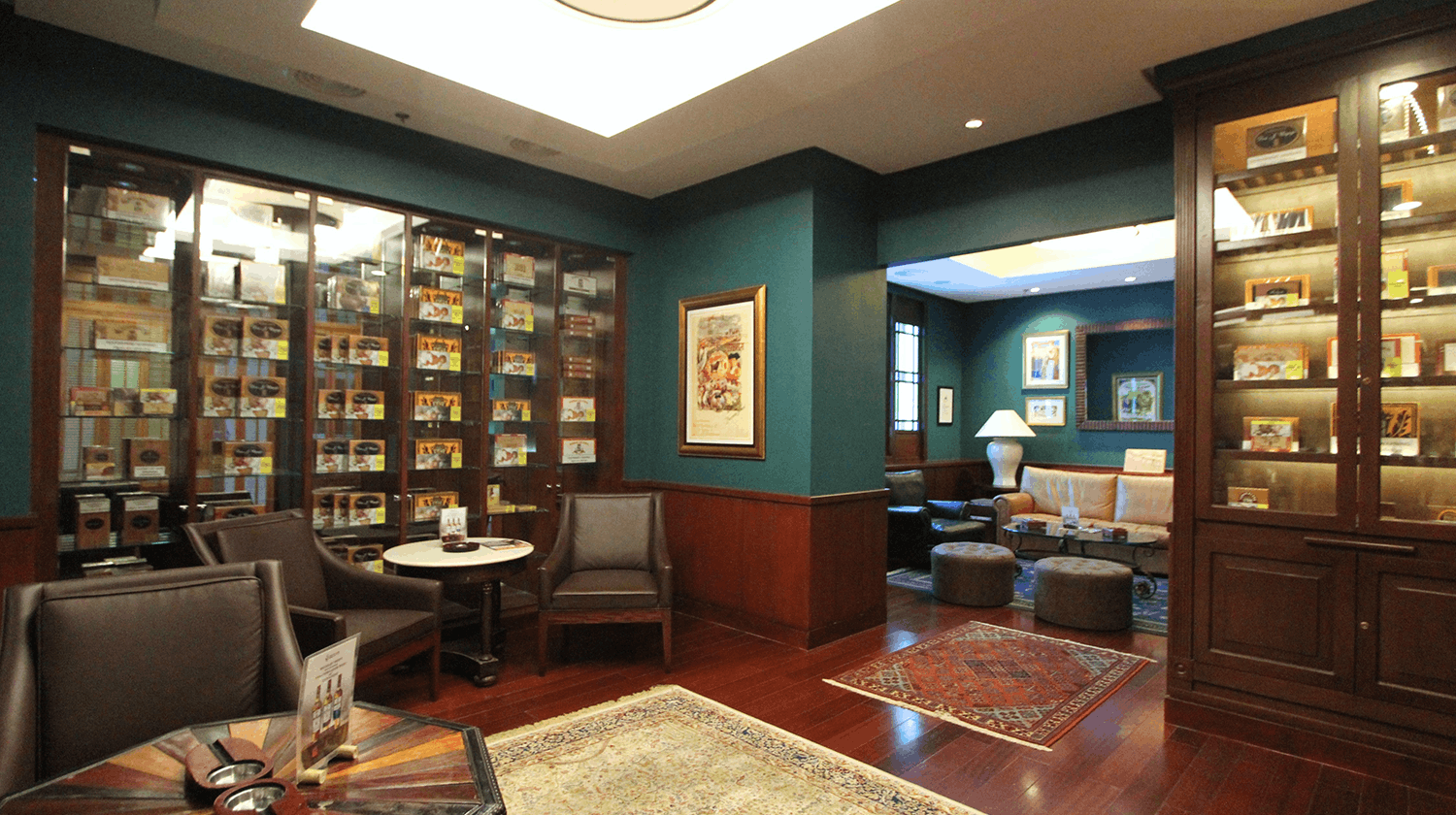 Tabacalera Cigar Divan